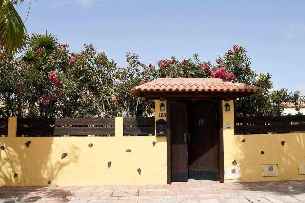 Aurora Mari Villa Your Dream Steps From The Ocean Shore Caleta De Fuste Buitenkant foto